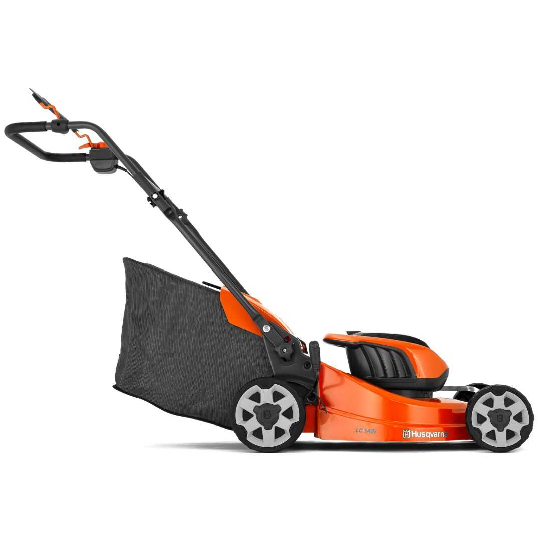 Husqvarna LC 142i Battery Lawn Mower