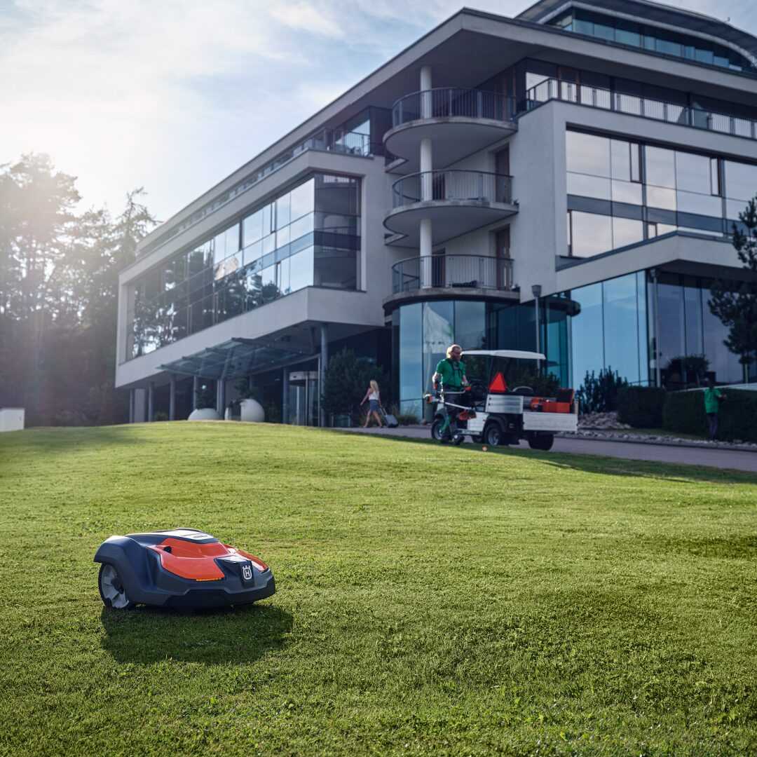 Husqvarna Automower® 550 EPOS™
